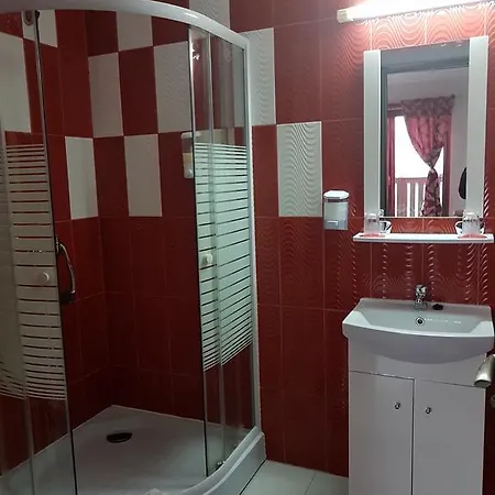 Poarta Paradisului Vendégház Várfalva